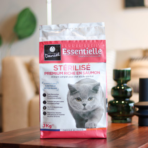 Croquettes pour chats stérilisés au saumon et riz – Reflex - Pet & Co